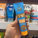 کرم ضد آفتاب بی رنگ بل جاردین SPF 50 مناسب پوست خشک حجم 100 میلی لیتر